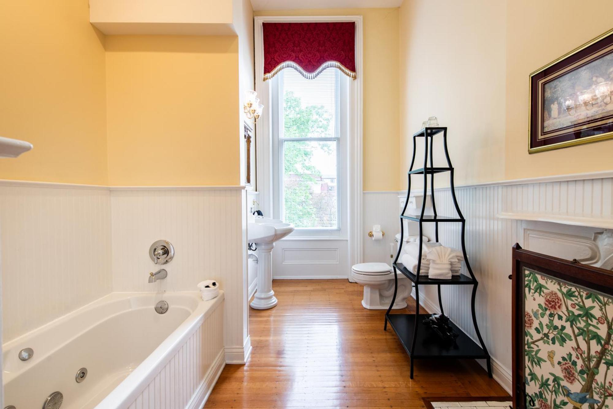 Dupont Mansion Bed & Breakfast Louisville Kamer foto