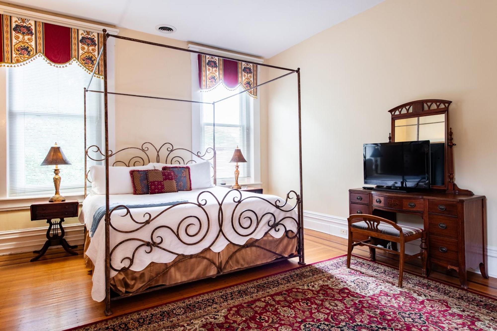 Dupont Mansion Bed & Breakfast Louisville Kamer foto