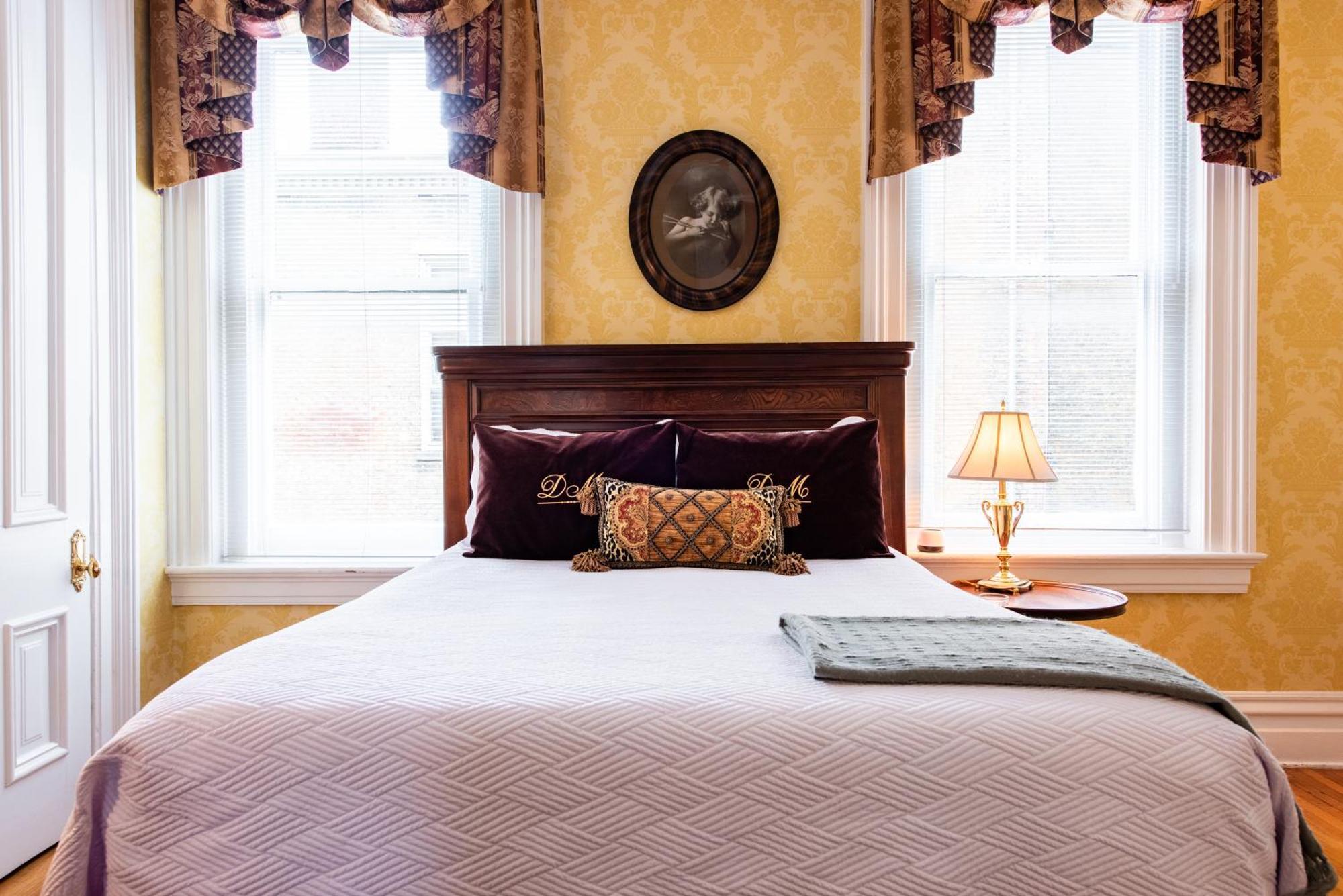 Dupont Mansion Bed & Breakfast Louisville Kamer foto