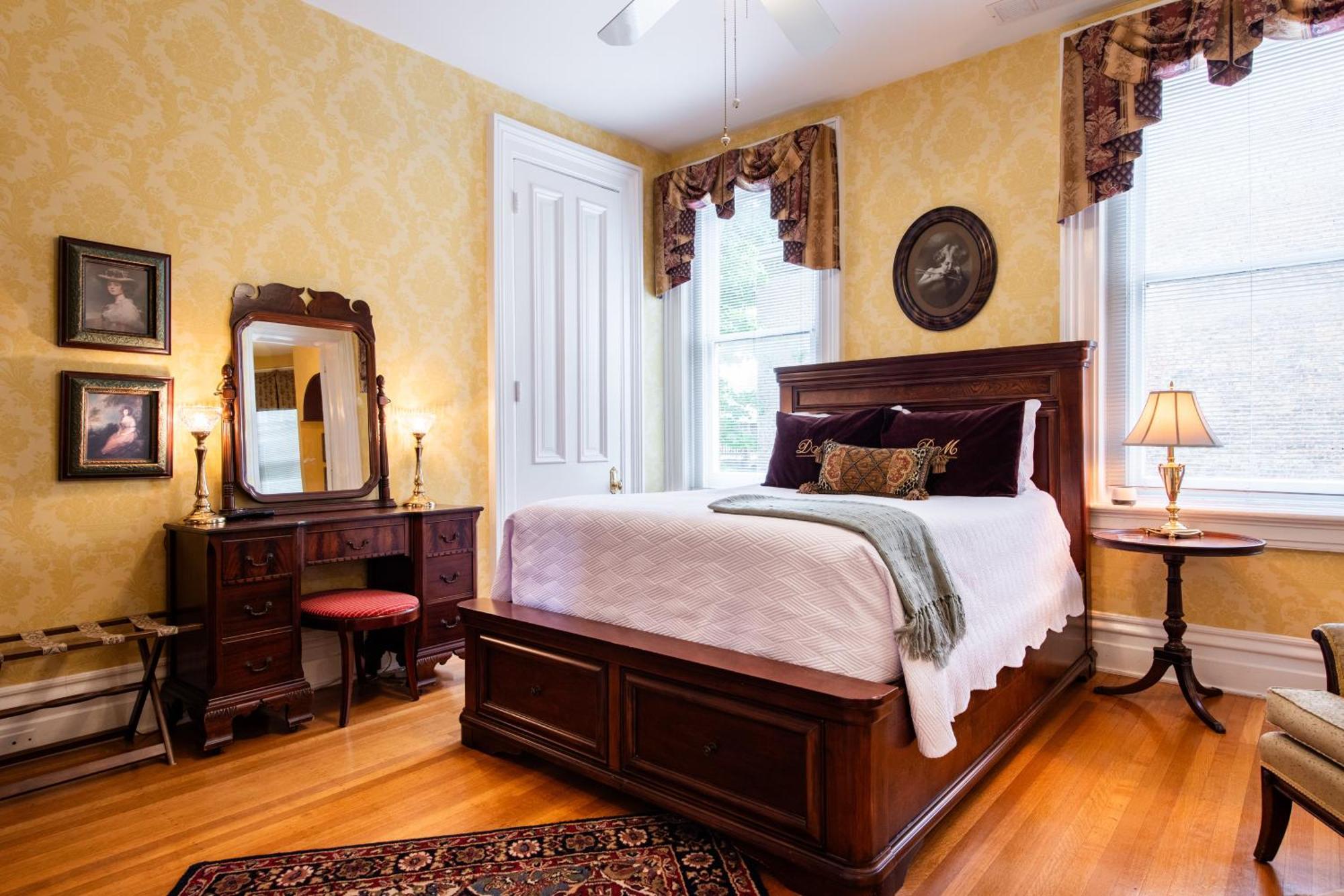 Dupont Mansion Bed & Breakfast Louisville Kamer foto