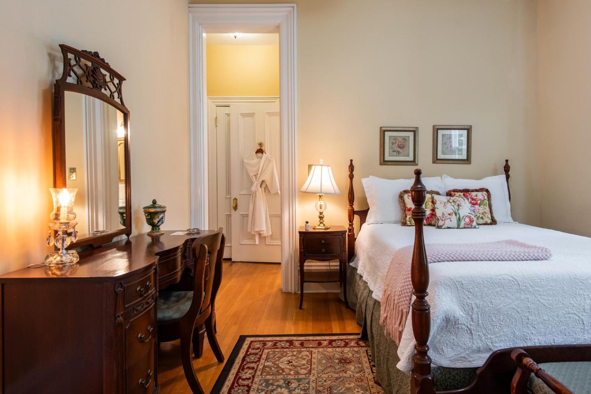 Dupont Mansion Bed & Breakfast Louisville Kamer foto