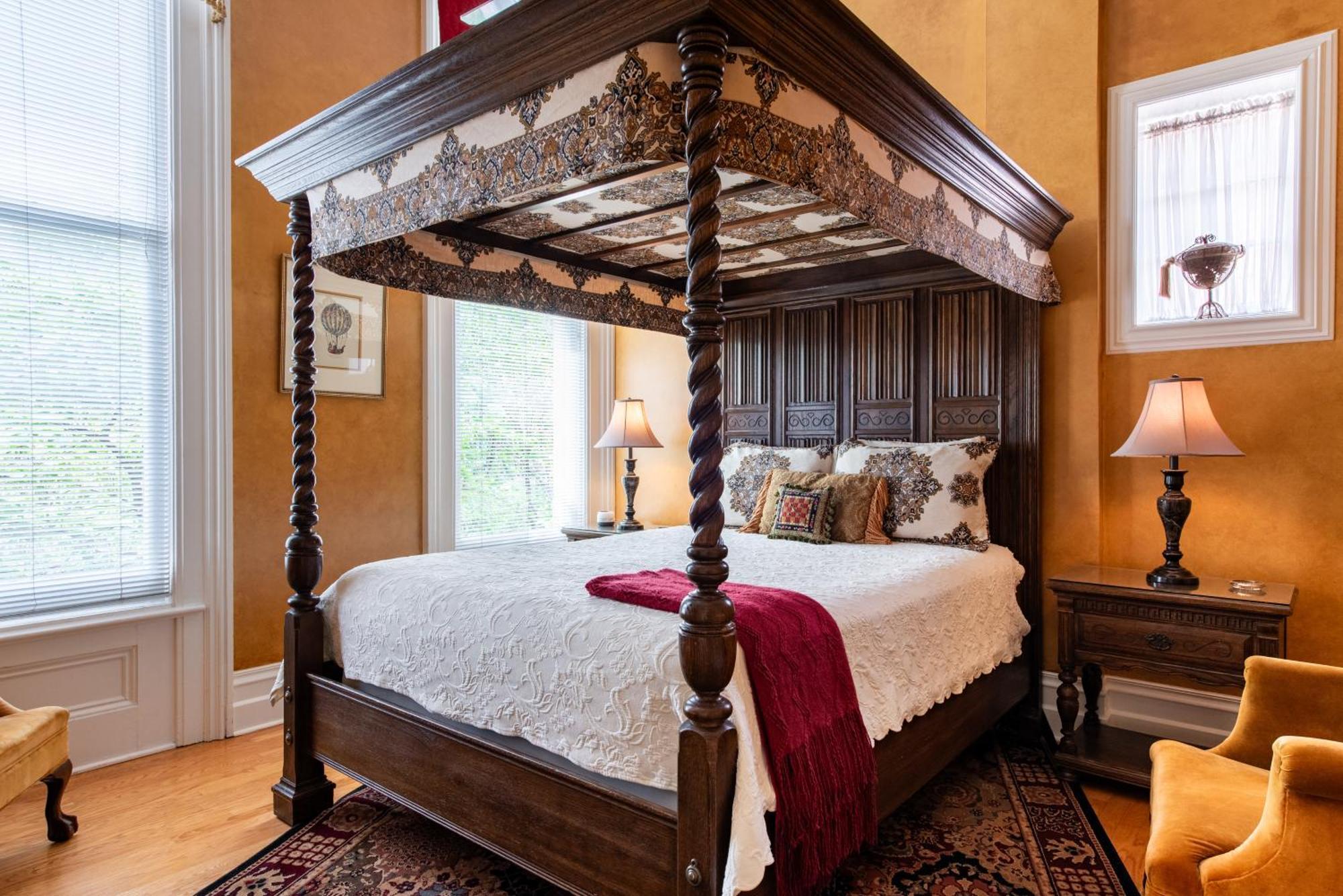 Dupont Mansion Bed & Breakfast Louisville Kamer foto